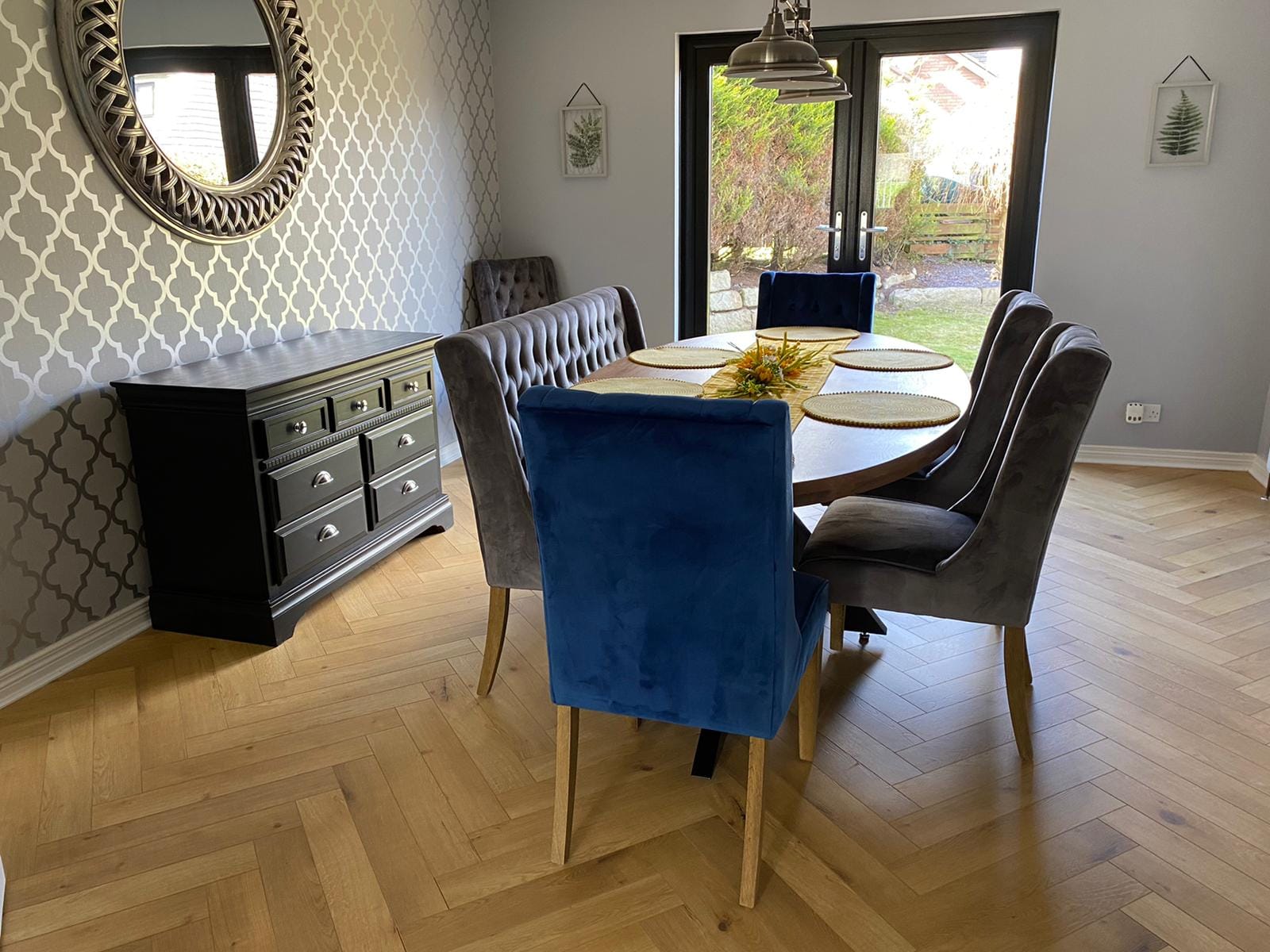 Herringbone floor in a dining room